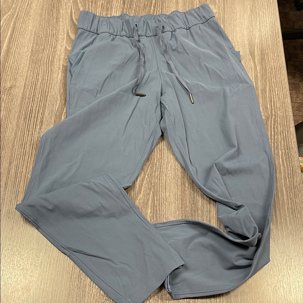 Lululemon on the fly pant 4